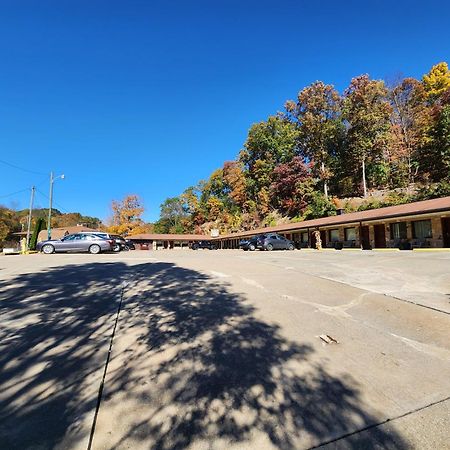 Jefferson Hills Motel Clairton Экстерьер фото