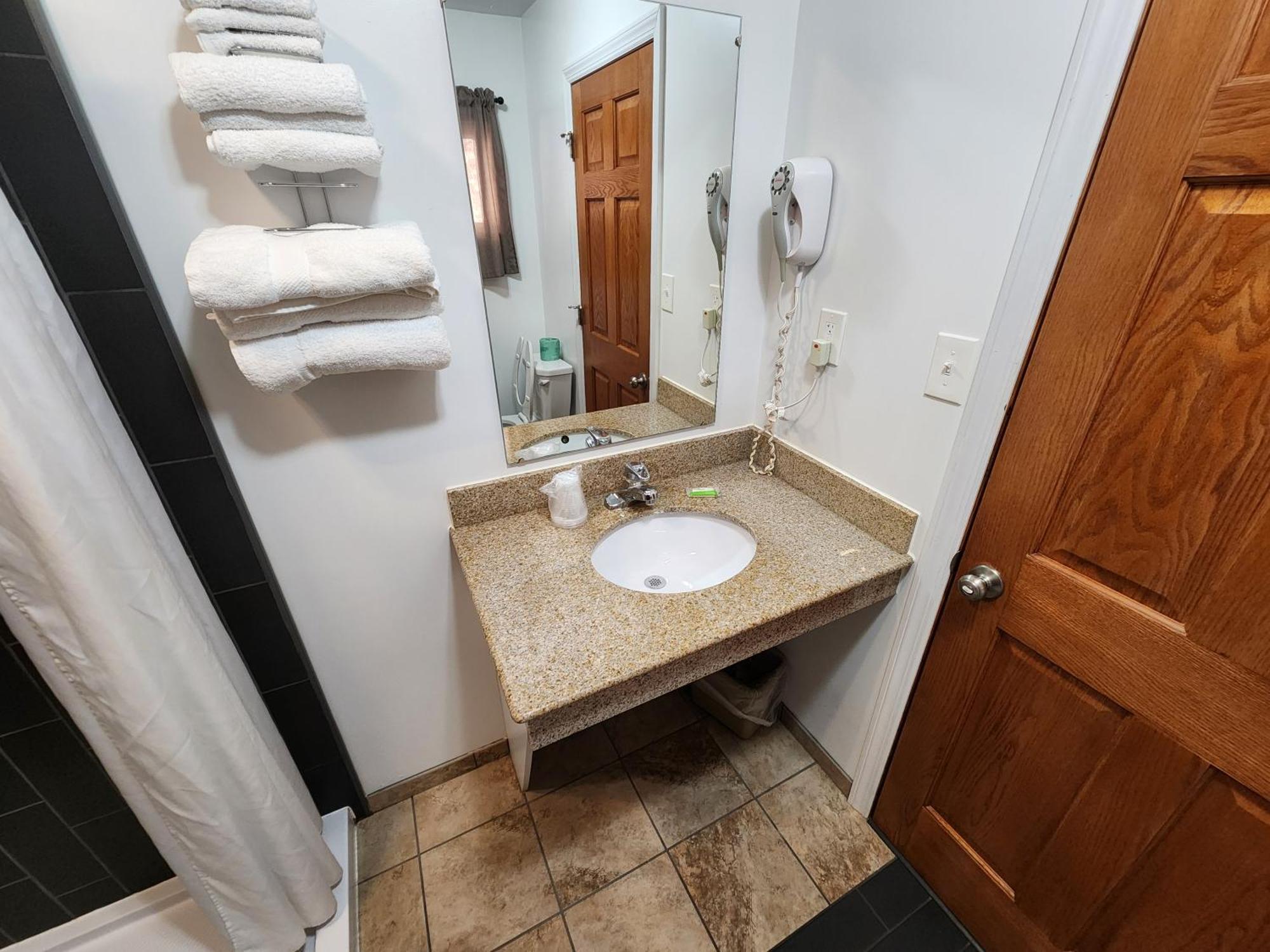 Jefferson Hills Motel Clairton Номер фото